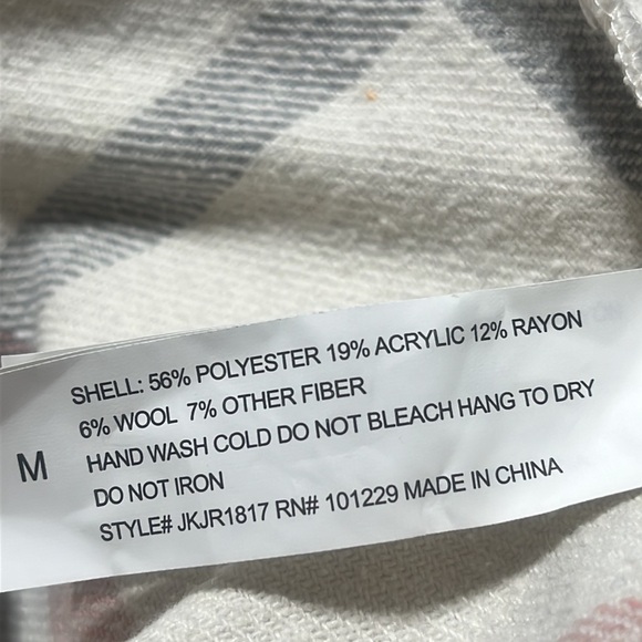 ASHLEY BY 26 INTERNATIONAL OUTERWEAR, GRAY PINK WHITE, FLANNEL,JACKET SIZE M - Picture 8 of 9